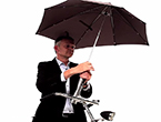 Chiếc ô dù cầm tay dành cho xe đạp